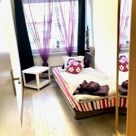 Fabulous Lakeside Family | 4 דירה מונטרה