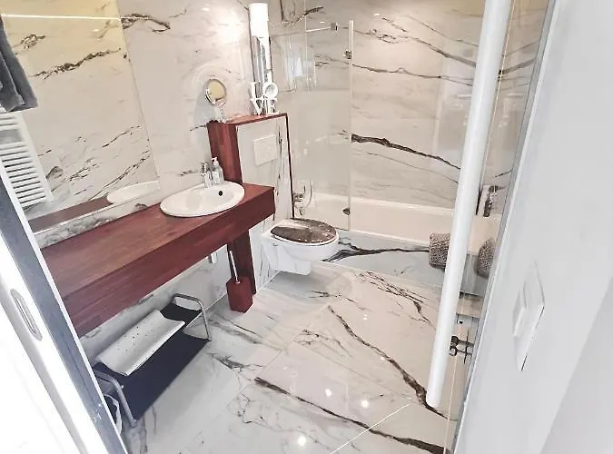 Fabulous Lakeside Family | 4 Montreux